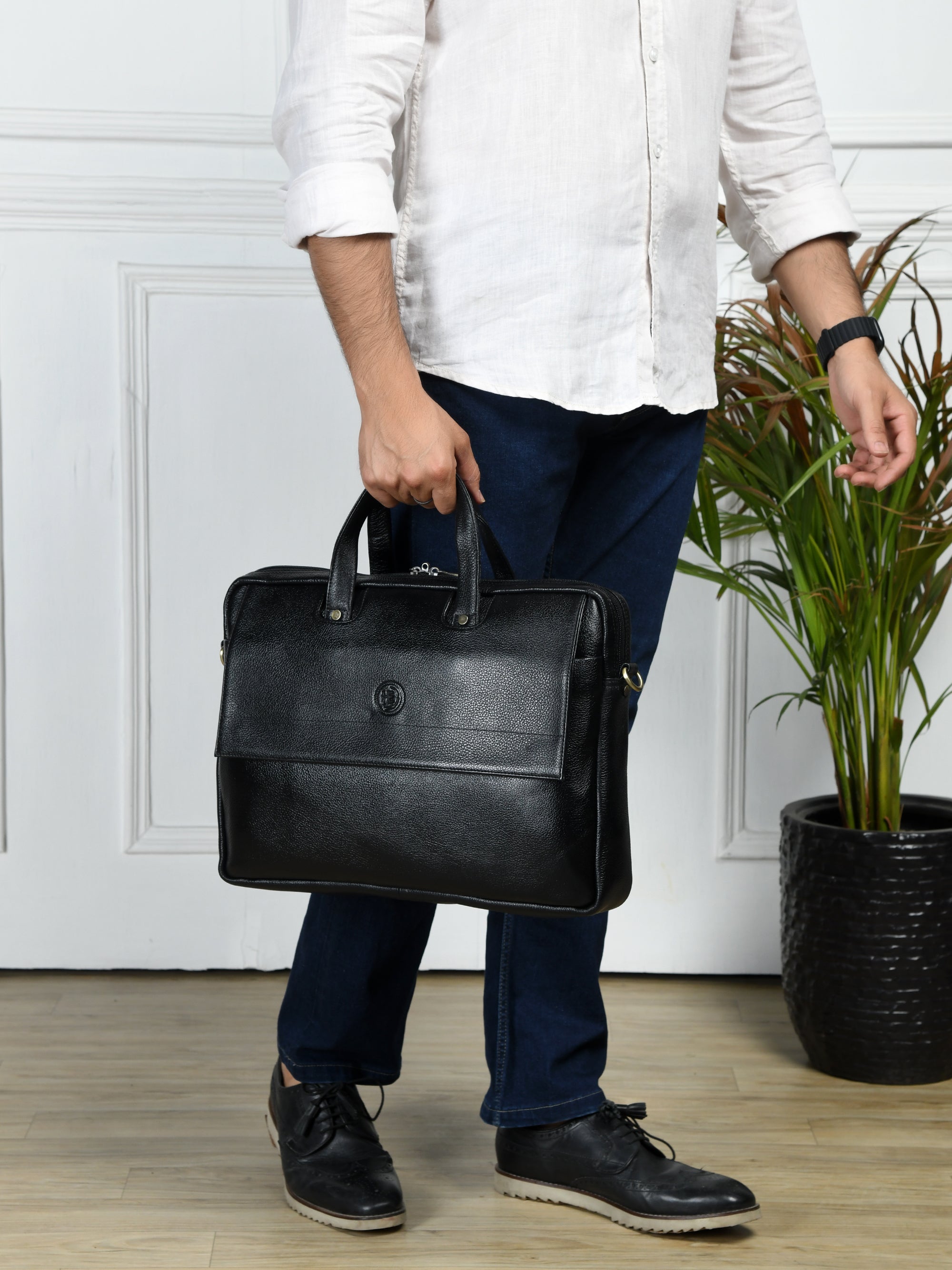Executive Edge Leather Laptop Briefcase - Black Colour
